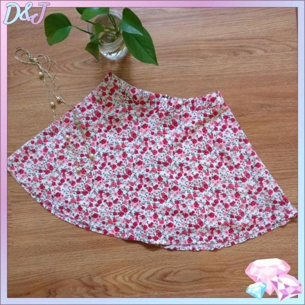 💎✨ Floral Mini Skirt